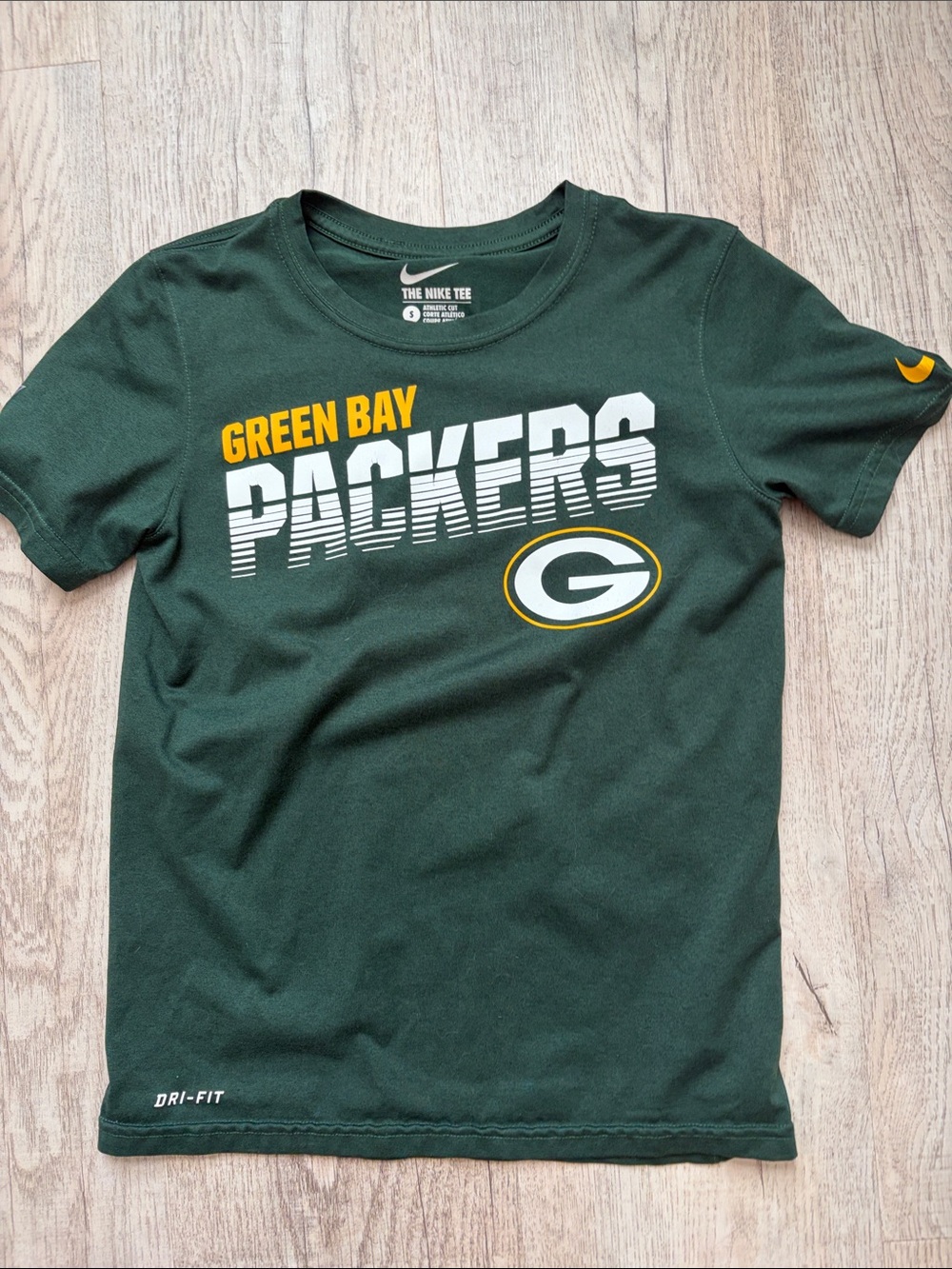 Nike Green Bay Packers Boys Shirt; Small